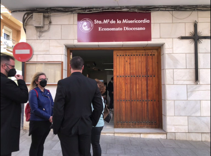 Inaugurado el primer Economato Diocesano en Motril gracias a Cáritas y la Agrupación de Cofradías